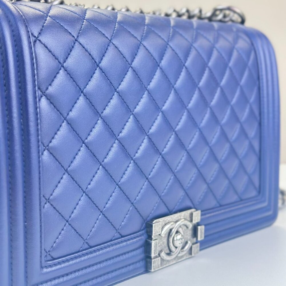 Chanel Blue Leather Lambskin Medium Large Boy Bag Shoulder Bag Crossbody - Picture 5 of 7